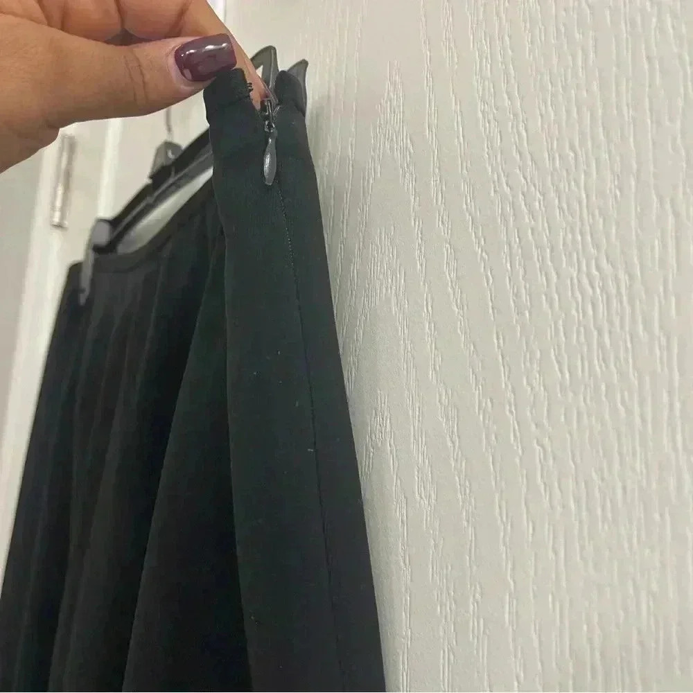 Black Pencil Skirt by Kasper - Picture 6 of 8